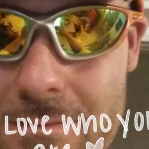 Meet your Posher, Garett